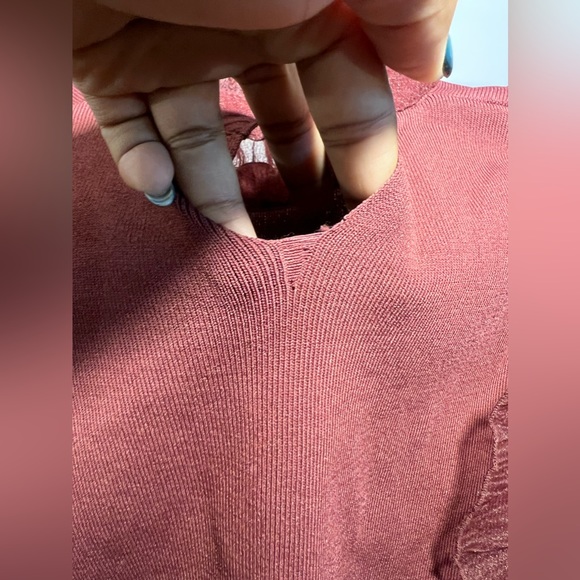 BURGUNDY PUFF SLEEVE CROP SHIRT // Size Medium ♥️ - Picture 6 of 7